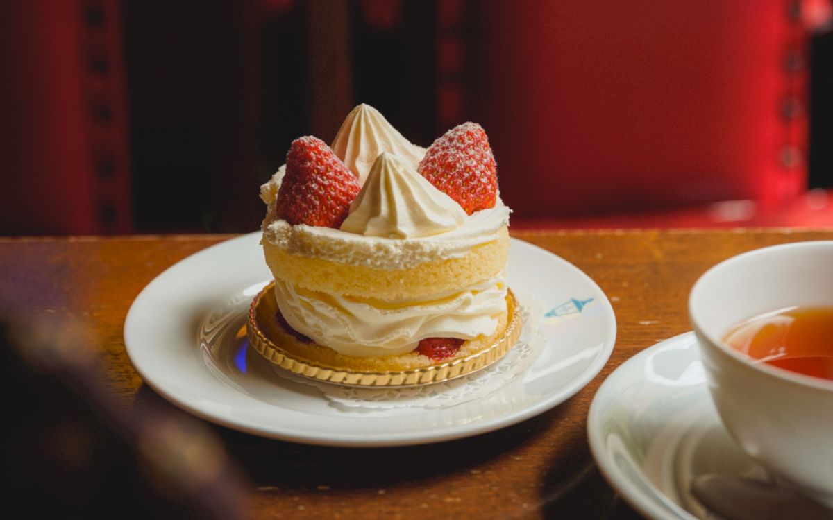 横浜「馬車道十番館」歴史と共に生きる❝お一人様ホール型ショートケーキ”に惚れて