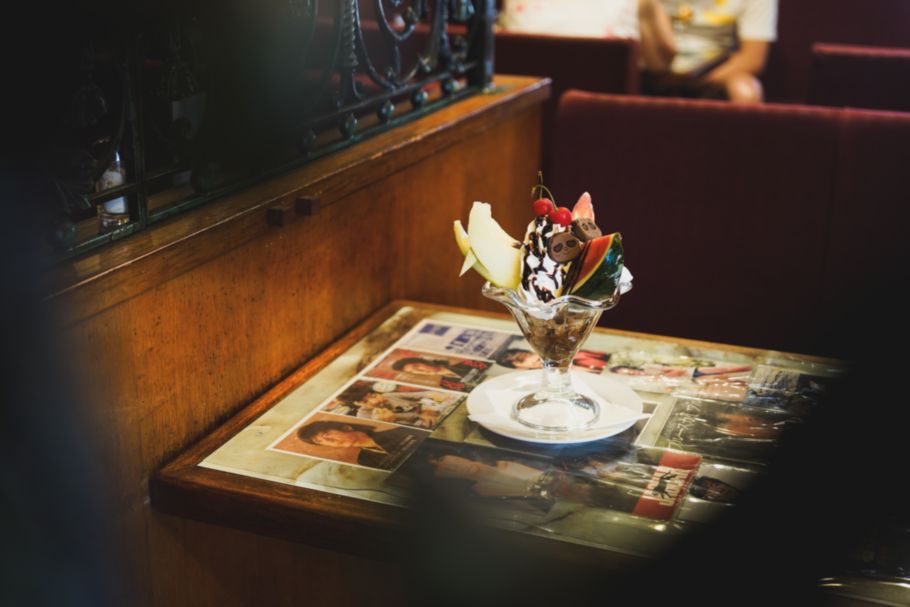 「喫茶トロント」（入谷）西城秀樹が愛した懐かしのチョコパフェと、一度食べたい絶品ハンバーグ
