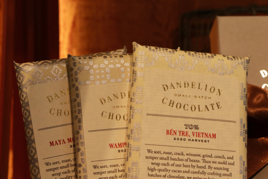 行列のできる「ダンデライオン・チョコレート ファクトリー&カフェ 蔵前」クラフトを感じる絶品スモアを求めて