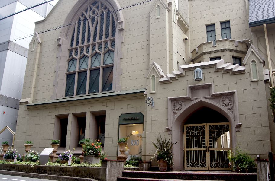 祝100周年！歴史ある教会をリノベーションしたベーカリーカフェ「フロインドリーブ」（兵庫・三ノ宮）の歩みとこれから
