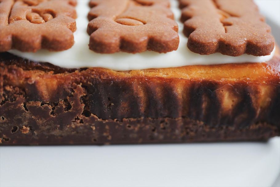 ”チーズケーキのビスケット部分がもっと食べたい!”が叶う夢のチーズケーキ「BISCAKE」って？