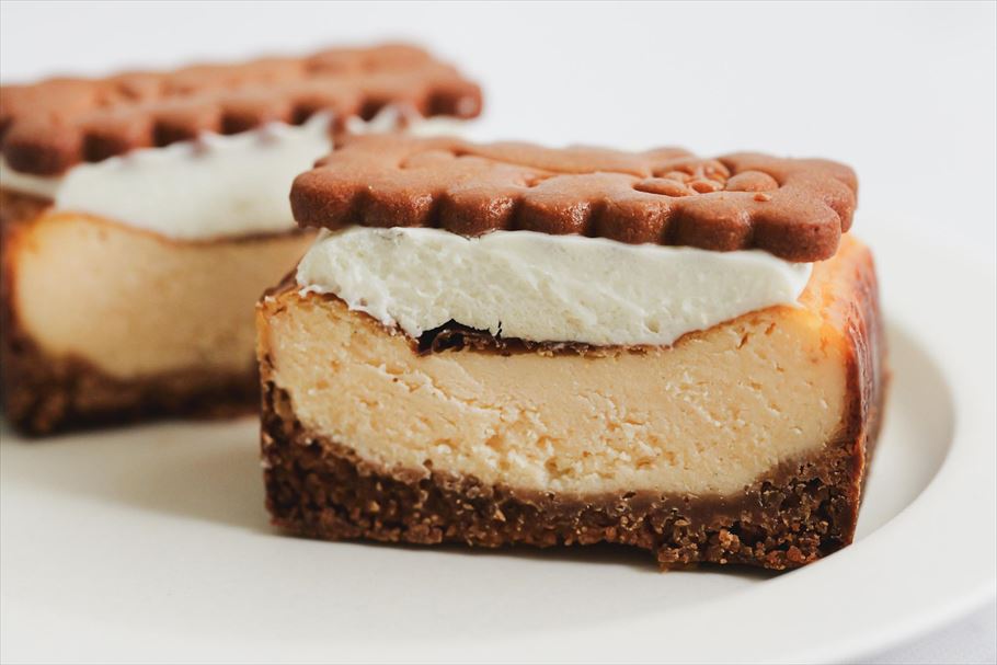 ”チーズケーキのビスケット部分がもっと食べたい!”が叶う夢のチーズケーキ「BISCAKE」って？