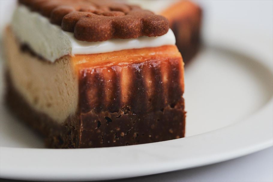 ”チーズケーキのビスケット部分がもっと食べたい!”が叶う夢のチーズケーキ「BISCAKE」って？