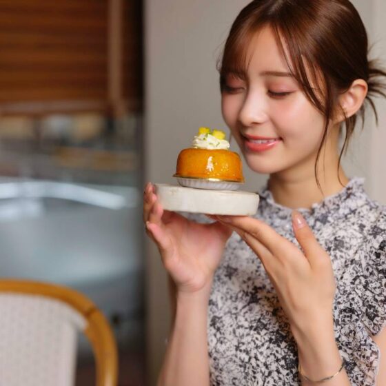 【新連載】名店のパティシエが教える。モデル・松川星さんが学ぶ正しいフランス菓子 vol.1｜「サヴァラン」