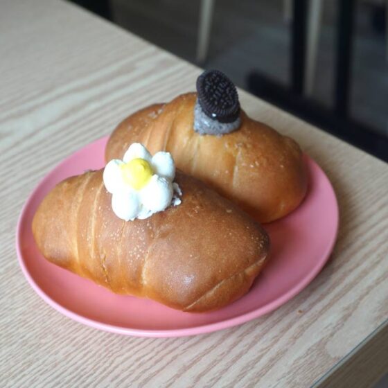 【新大久保】ドーナツの次は、新感覚の塩クリームパンがアツい！韓国ドーナツ専門店「HELLO!DONUTS」