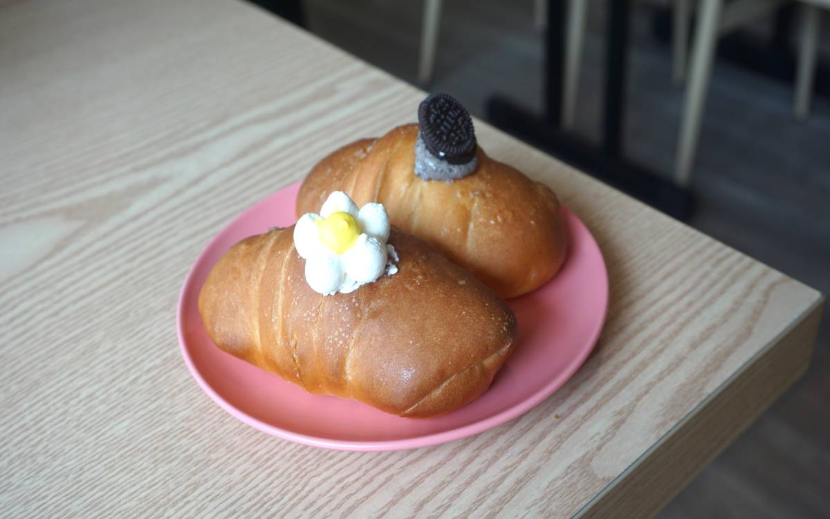 【新大久保】ドーナツの次は、新感覚の塩クリームパンがアツい！韓国ドーナツ専門店「HELLO!DONUTS」