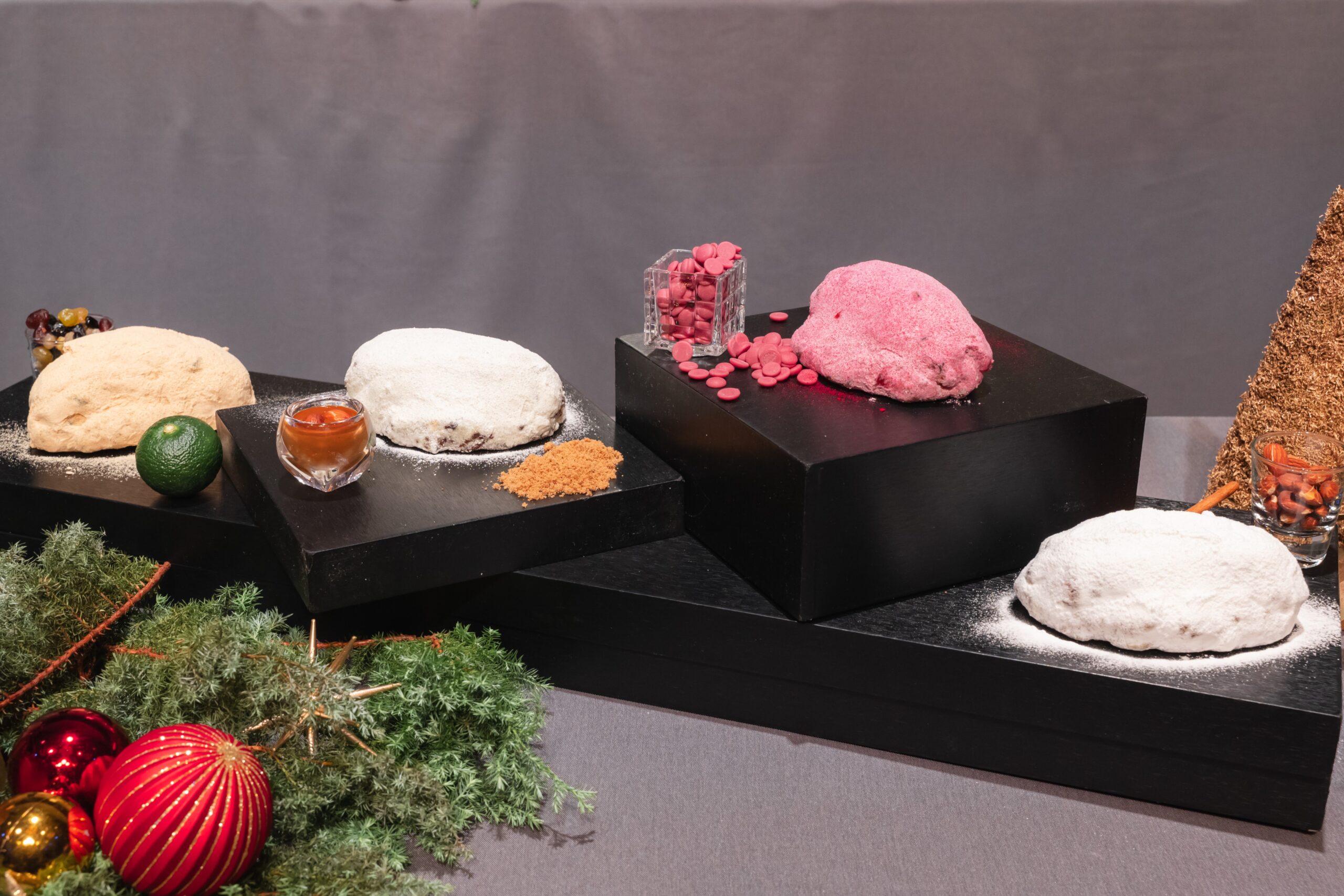 【パレスホテル東京】クリスマスの新作はチョコの箱からケーキが登場！スイーツ＆ブレッド17種から厳選紹介