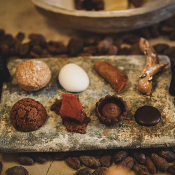 24年12月OPEN「nib（ニブ）」。まるで大人のカカオ教室、唯一無二のデザートを楽しめるお店が日本橋兜町に！