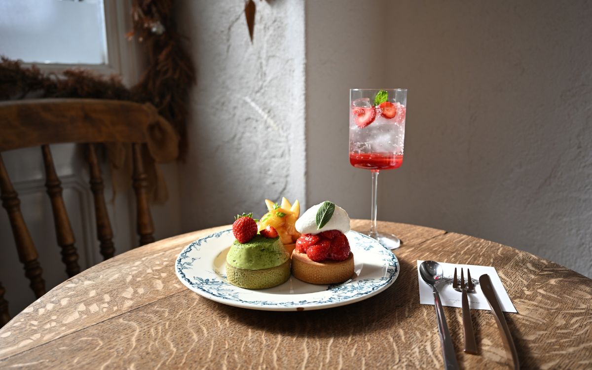 【京都・今出川】足を踏み入れた瞬間からフレンチアンティークの世界♡「cafe cirque（カフェ シルク）」の魅力とは？