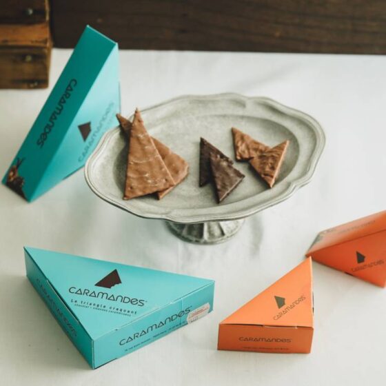 ”フランス名店12店”に選ばれた「ブノワ・ショコラ」絶品のショコラ、塩バターとアーモンドのキャラメリゼとは？