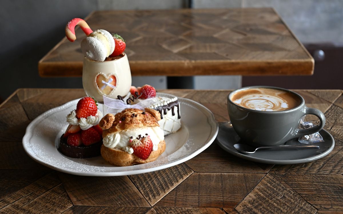かわいすぎ注意♡京都・丸太町の心地よいケーキカフェ「COCOCHI CAFE」の魅力を深掘り！