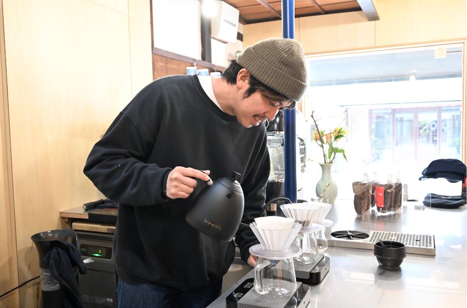 「農業はかっこいい」を伝えたい━ブドウ農家が京都で挑戦！話題のNEWカフェ「Sticks Coffee」（烏丸御池）で可愛いドーナツ型チュロスが登場