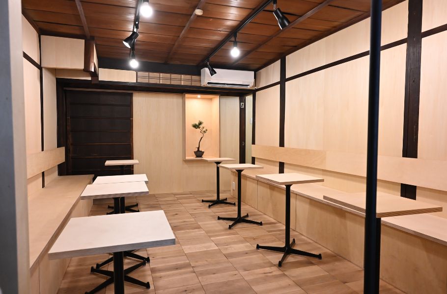 「農業はかっこいい」を伝えたい━ブドウ農家が京都で挑戦！話題のNEWカフェ「Sticks Coffee」（烏丸御池）で可愛いドーナツ型チュロスが登場