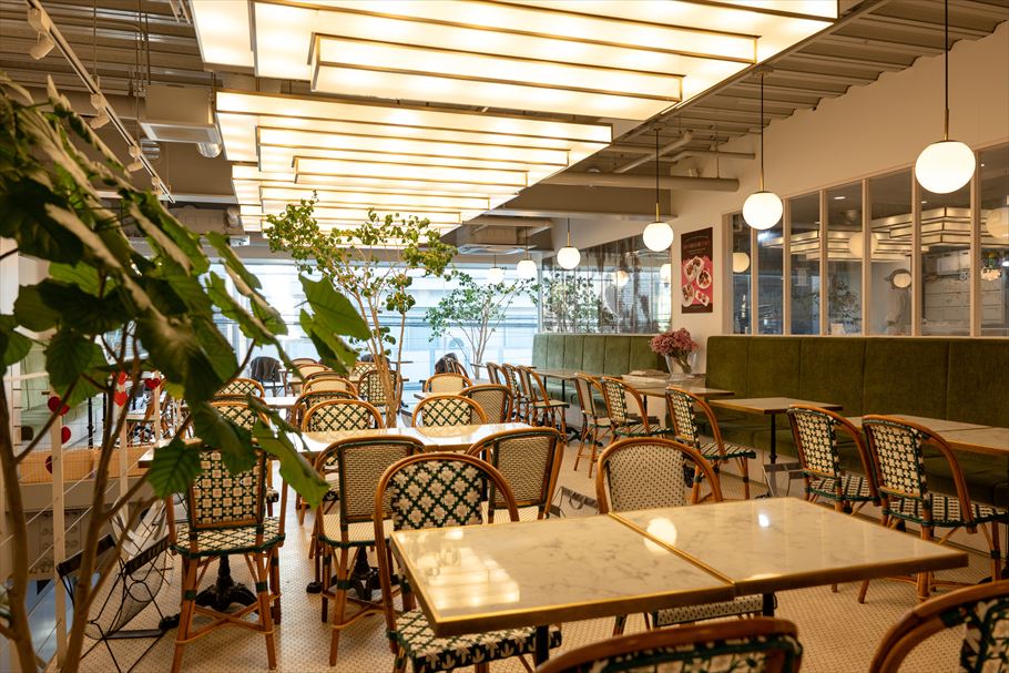 リベルテ・パティスリー・ブーランジェリー 東京本店の2階