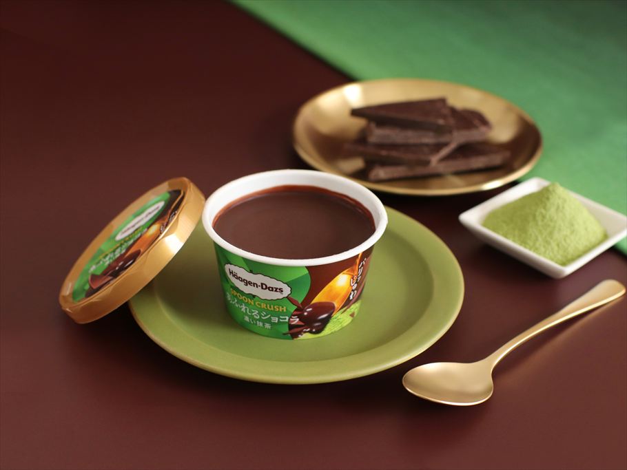ハーゲンダッツ ミニカップ SPOON CRUSH「あふれるショコラ 濃い抹茶」