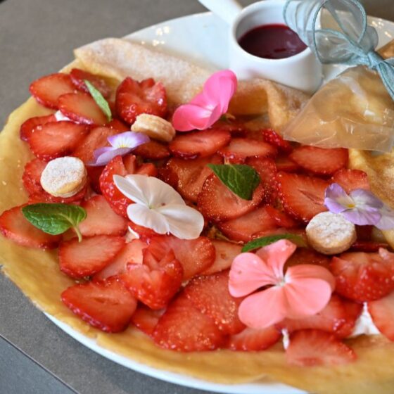 【大阪・福島】まるで花束！話題の「ブーケクレープ」が食べられるのは「cafe2+6（カフェニトロ）」だけ