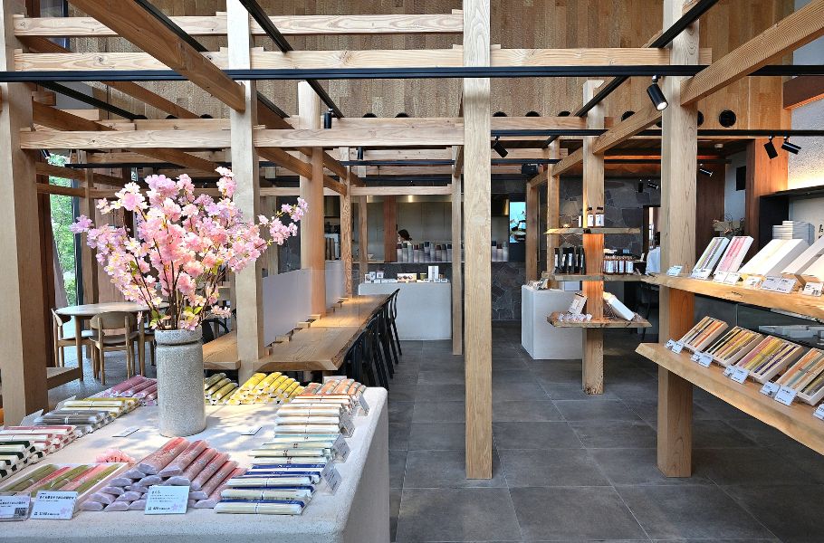 【奈良・三輪】老舗そうめん屋の“本気すぎるかき氷”に夏の価値観が変わる！？
