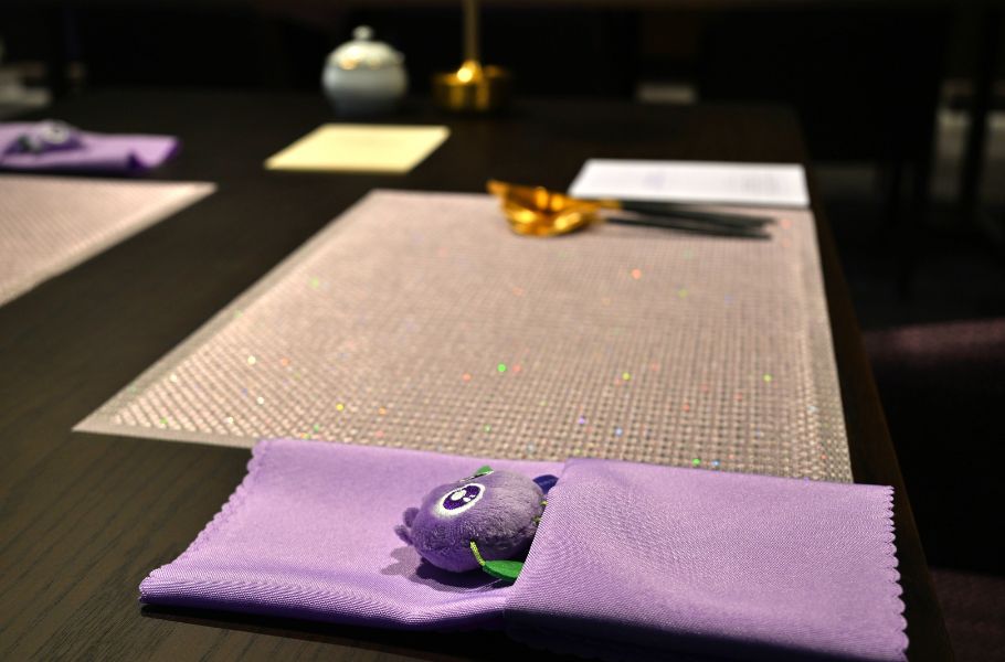 “ブルーベリー神社”が京都・烏丸に出現！？新名所・わかさ生活の体験型カフェ「WAKASA&Co.」がすごすぎた！
