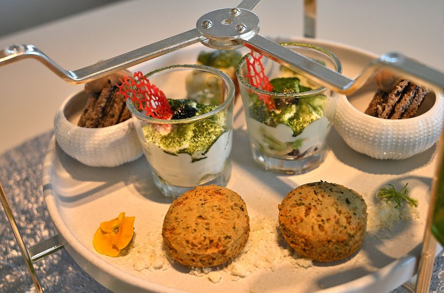 神戸・新港で話題♡焼きたてパン、アフタヌーンティーに足湯！？が一ヶ所で楽しめる「ラスイートルパンビル」が3月開業！