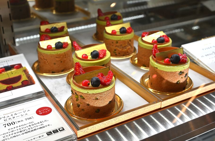 神戸・新港で話題♡焼きたてパン、アフタヌーンティーに足湯！？が一ヶ所で楽しめる「ラスイートルパンビル」が3月開業！