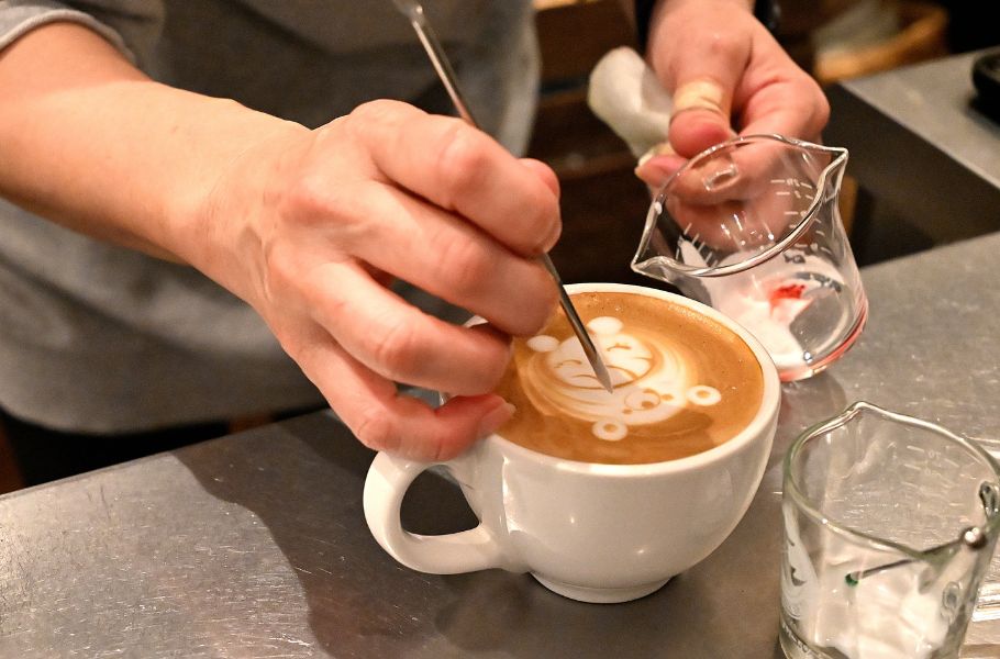 秘密の隠れ家カフェ「CALM GARDEN（カームガーデン）」へ潜入！大阪・平野にあるジブリ感たっぷりの中庭と絶品スイーツとは？