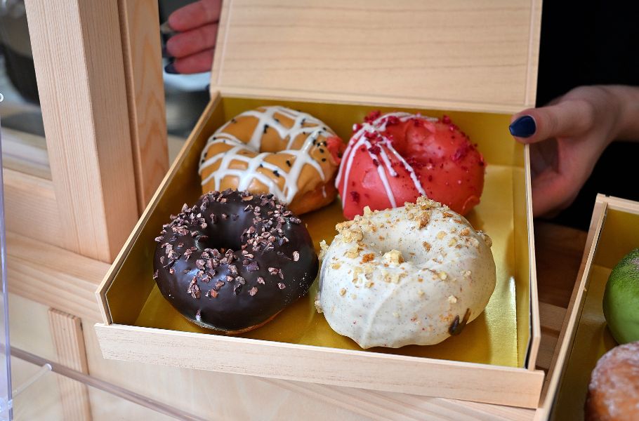 和と洋の“粋”がぎゅっと。大阪・北新地に誕生！新感覚の和ドーナツ専門店「Donut do。」へ