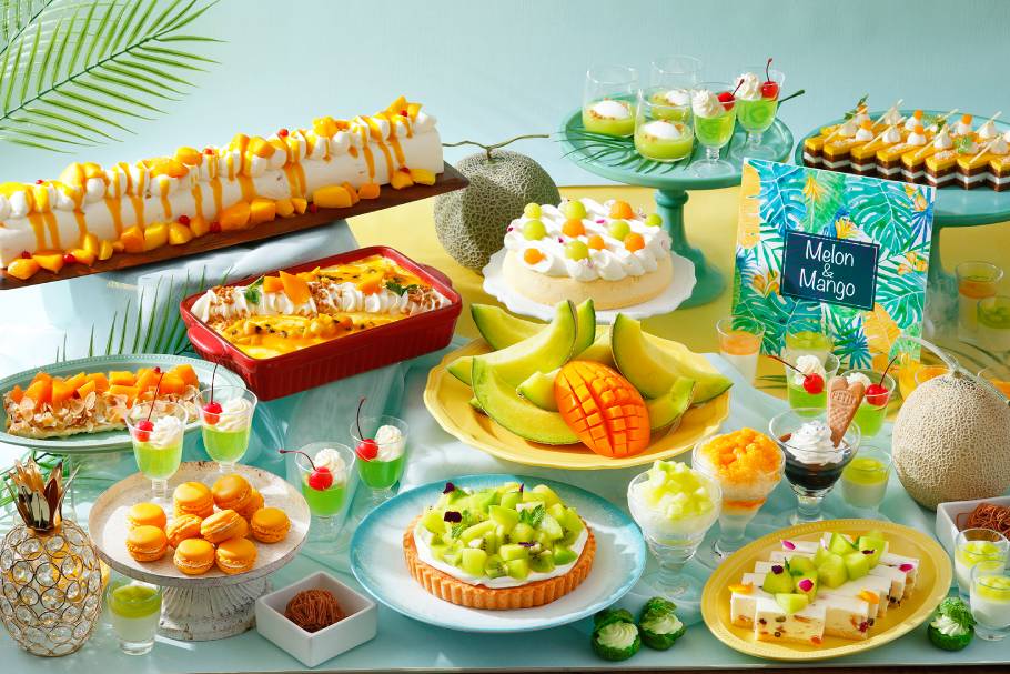 長くて暑ーい今年の夏は、涼しいホテルのスイーツブッフェで避暑しませんか？