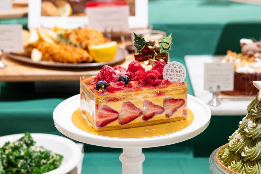 イーズ イチゴとバニラのフレジエ