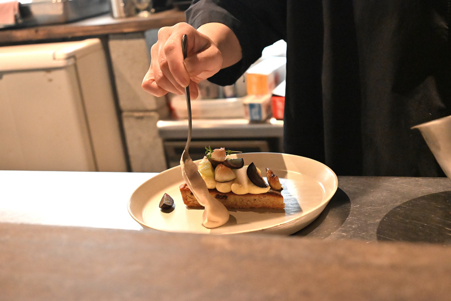 【大阪・中崎町】旬をまるごと味わう！夫婦で営む「nichi nichi BAKE（ニチニチベイク）」で出会うできたてケーキの幸せ時間