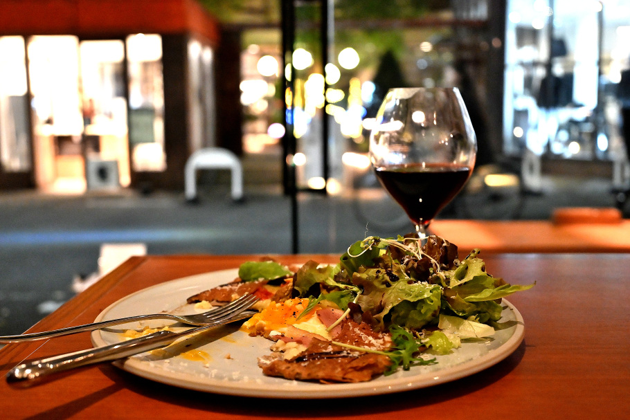 【大阪・堀江】裏路地に佇む、クレープビストロ「bōTH(ボス)」。お酒×クレープの夜飲みにもおすすめなワケとは!?