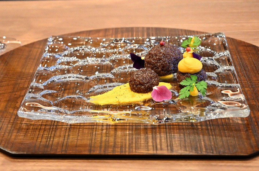 【大阪・西天満】和菓子のデザートコース!?「菓子ogawa」で味わう、五感を満たす驚きのスイーツ体験