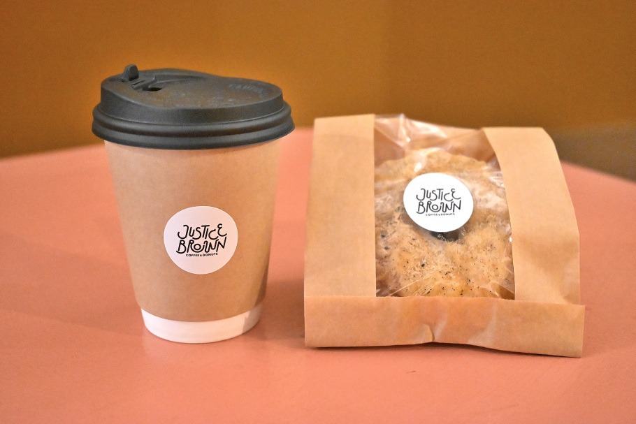 【大阪・天満宮】衝撃のザクふわ食感!「JUSTICE BROWN」のクリスピードーナツが絶品すぎた♡