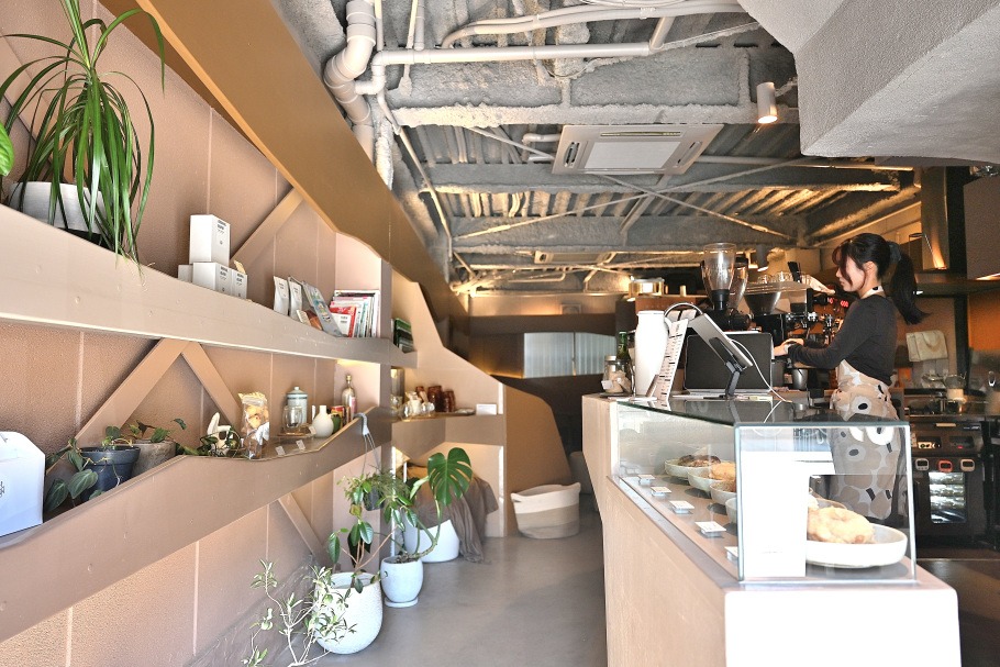 【大阪・天満宮】衝撃のザクふわ食感!「JUSTICE BROWN」のクリスピードーナツが絶品すぎた♡