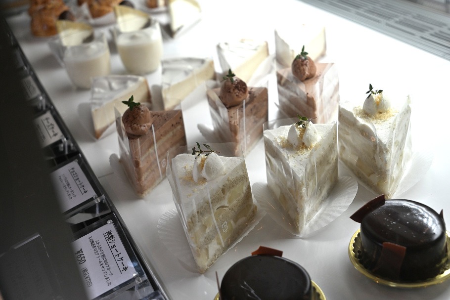 【兵庫・宝塚】期待の新星「すず菓子店」。あの名店出身パティシエが手がける“やさしすぎるお菓子”とは？