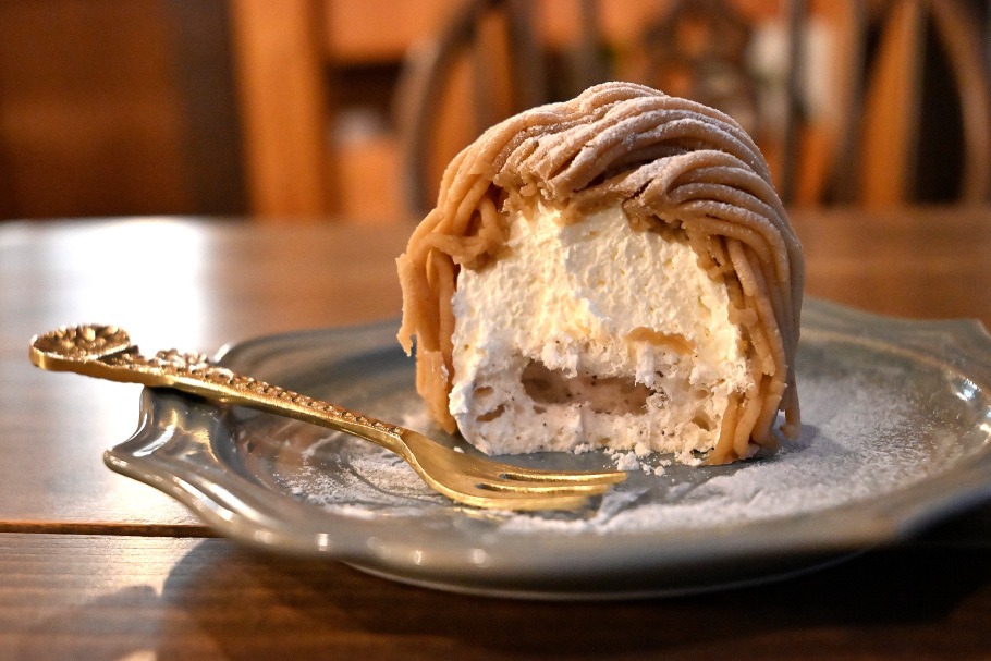 【大阪・平野】築100年以上の古民家カフェ！「あひる菓子店」の絶品プリンとモンブランに癒やされる♡