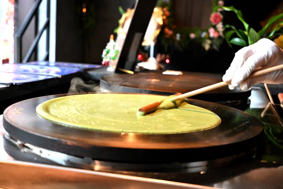 【大阪・谷六】衝撃のボリューム＆美しさ！話題沸騰「ROLMON（ロルモン）」の2号店が谷町にオープン。贅沢すぎるクレープ＆ガレット体験を