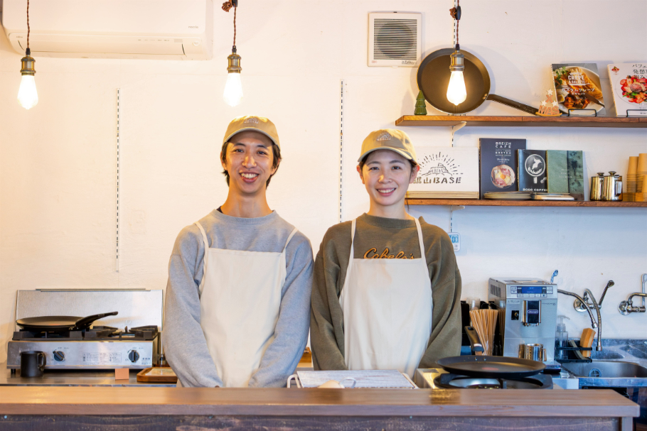 鋸山BASEの今村ご夫婦