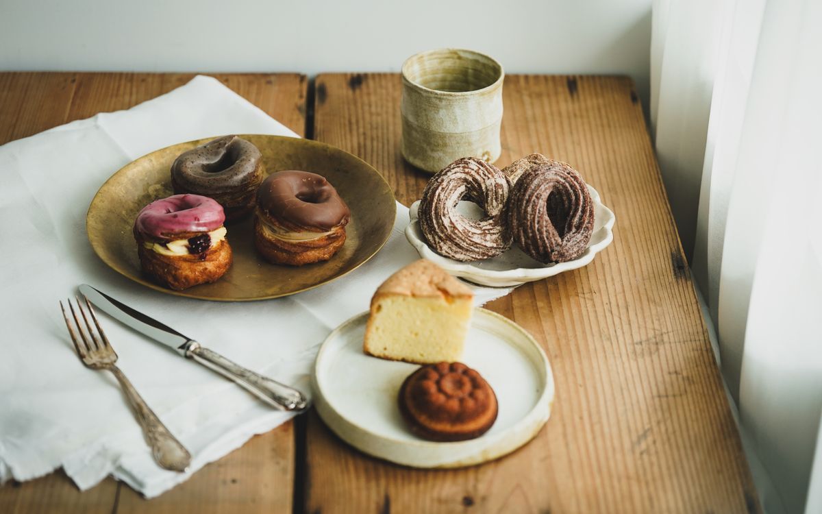 伝説の菓子店出身の職人が手掛ける「Franse cruller-donut」(浅草橋)唯一無二の“軽さ”魔法のフレンチクルーラー