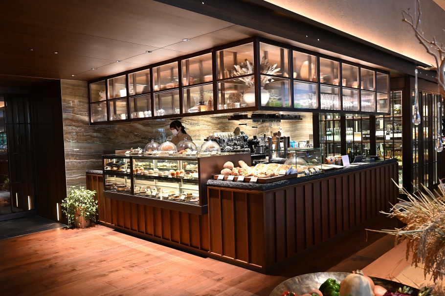 パティーナ大阪の内観