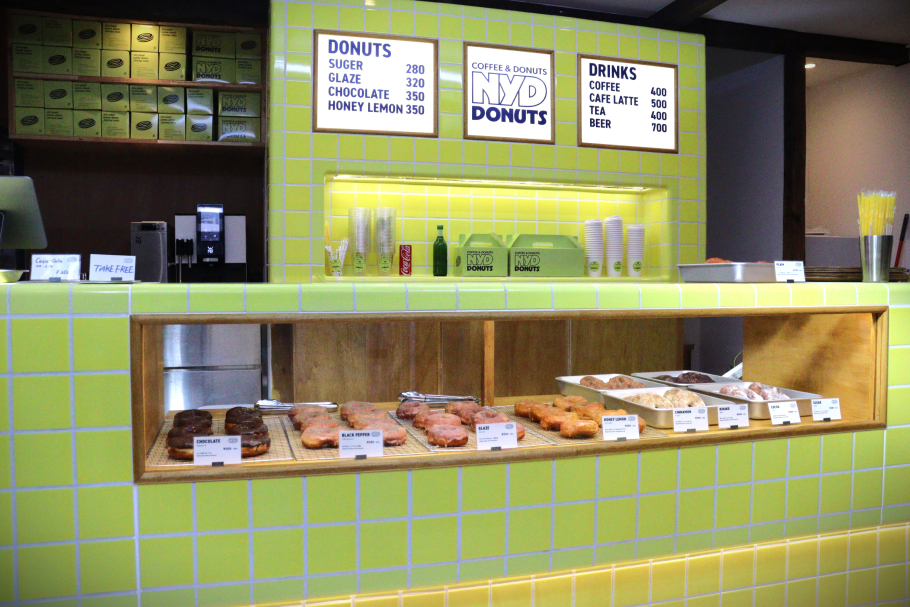 NYD DONUTSのショーケース