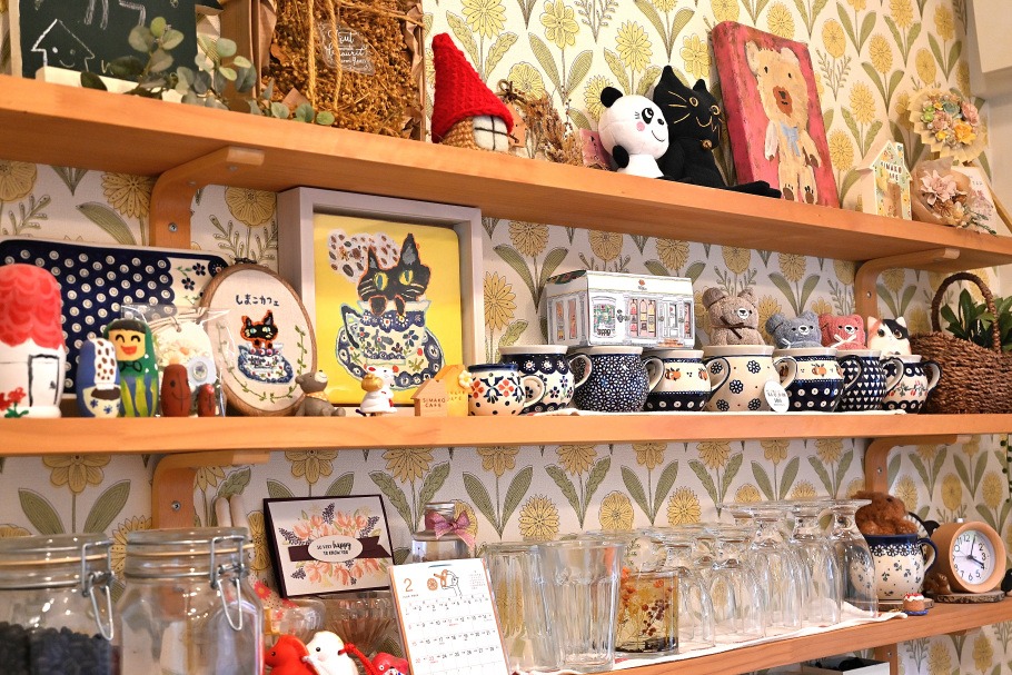 しまこカフェの内観