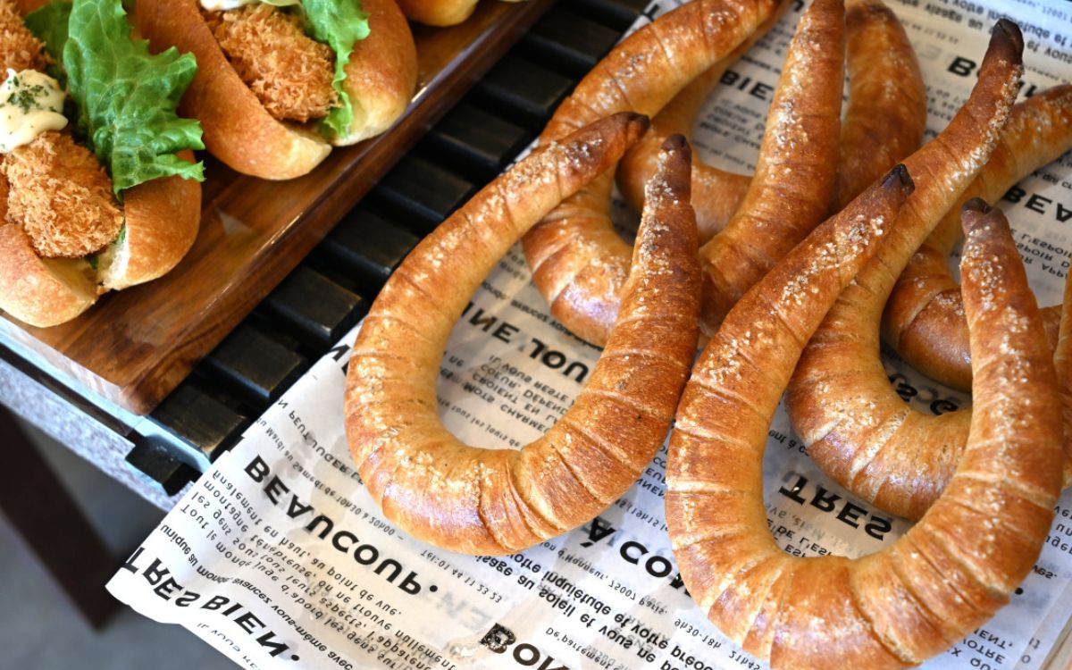 大阪・阿倍野で見つけた“日常の贅沢”。父から娘へ、想いをつなぐパン屋「ブーランジェリーShow」が届ける究極のブランチ