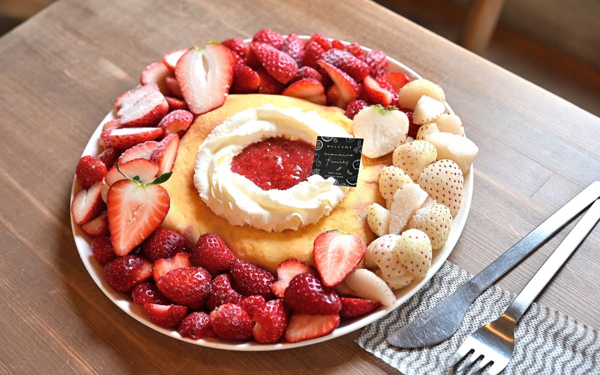 今が最旬！一気に4種食べ比べも？奈良・元林院町『ナナイロフルウツ』で、まるでいちご狩りのようないちごスイーツ体験を♡