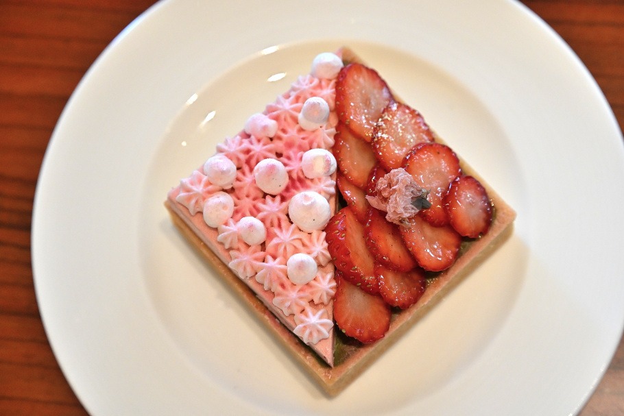 STRESSEDのスイーツ