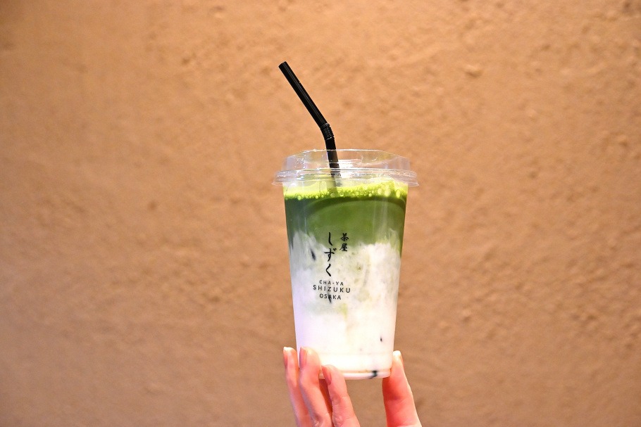 茶屋 しずくの抹茶ラテ