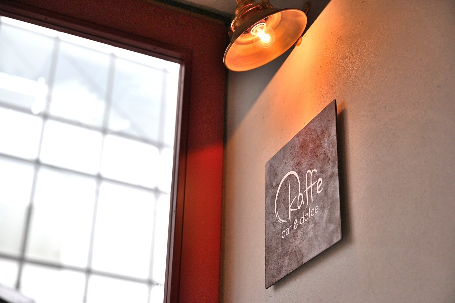 Okaffe bar & dolceの内観