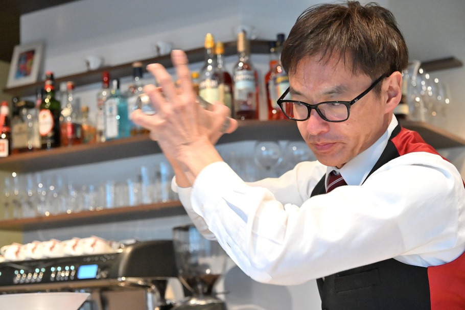 Okaffe bar & dolceのオーナー