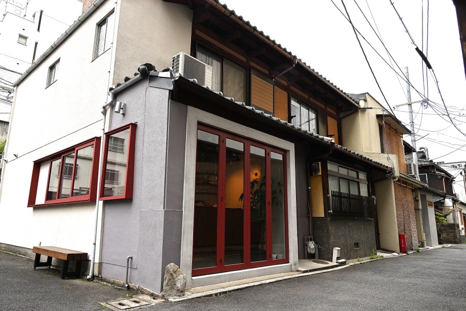 Okaffe bar & dolceの外観