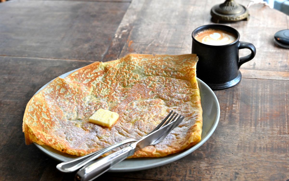 【大阪・箕面】北急延伸で身近に！ジブリのような世界観が広がる「ポパンクールカフェ」で、究極のシュガーバタークレープと非日常の休日を