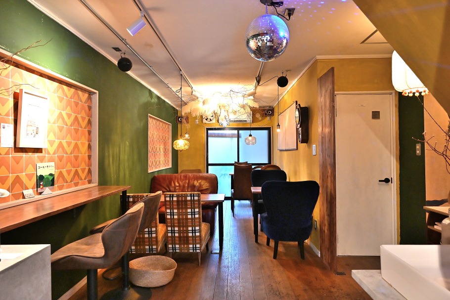 abotam coffee standの内観